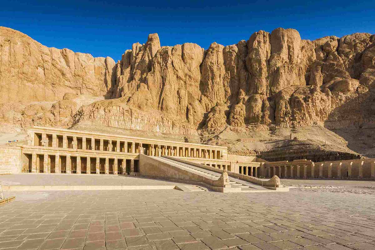 Day 6: Valley of the Kings, Colossal of Memnon and Temple of Queen Hatshepsut.